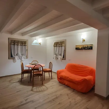 La Casa Di Pluto